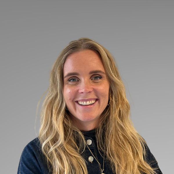 Photo of Anna Minter